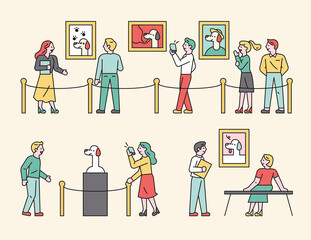 People who came to the museum to see the exhibition.