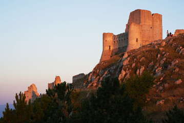 Fototapeta premium Rocca Calscio è un posto storico del centro Italia