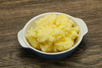 Mashed potato in the bowl