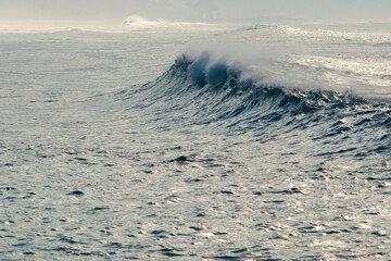 Obraz premium Wave breaking 