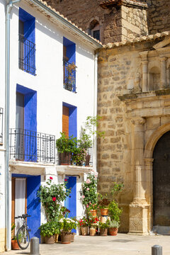 Summer streets in Aras de los Olmos, Valencia, Spain
