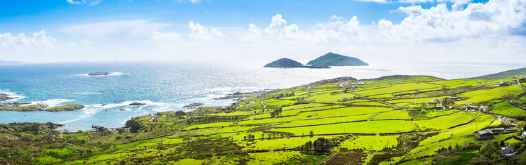 Panorama in Irland, Meer, Ozean, Küste, Atlantik, Klippen, Felsen, Landschaft, Natur / Sea, Ocean, Coast, Atlantic, Cliffs, Rock, Landscape, Nature, Ireland