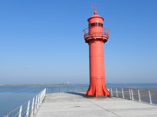 Phare rouge de Boulogne sur mer