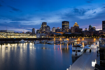 Fototapeta na wymiar Old port of Montreal at dawn