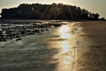 RIFLESSI AL TRAMONTO