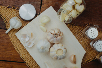 Fototapeta na wymiar garlic on a wooden table