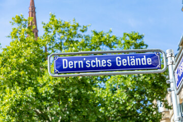 Fototapeta premium street sign Dernsches Gelaende (square of dern) in Wiesbaden