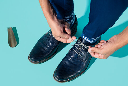 tying my shoelaces