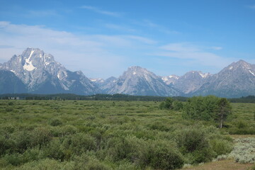 Large mountain range in the Tetons, Wyoming