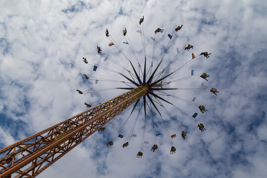 Giant merry go round