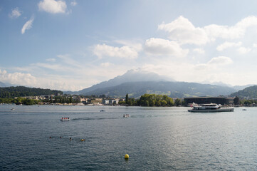 Fototapeta na wymiar Swiss Mountain and Lake Landscape in Lucerne