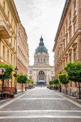 Fototapeta na wymiar St. Stephen's Basilica Roman Catholic cathedral in Budapest, Hungary