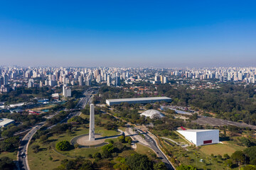 Obraz premium obelisk near Ibirapuera Park in Sao Paulo, Brazil