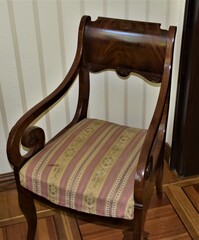 Stare krzesło  