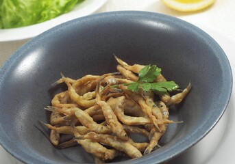 FRIED WHITEBAIT osmerus eperlanus WITH PARSLEY