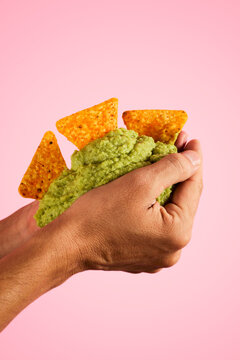 guacamole and nachos