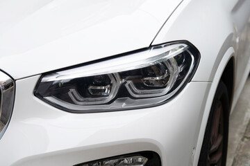 ヘッドライト © naka