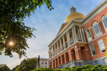 Massachusetts Old State House in Boston historic city center, located close to landmark Beacon Hill and Freedom Trail - obrazy, fototapety, plakaty
