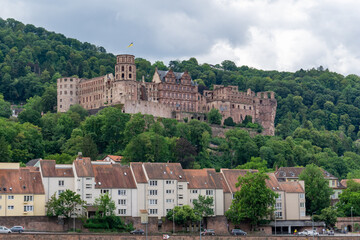 view of the Heidelberg Palace ruins in the historic town - obrazy, fototapety, plakaty