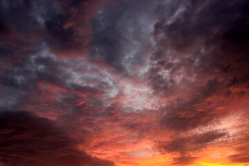 Fototapeta na wymiar Sun set with dark clouds