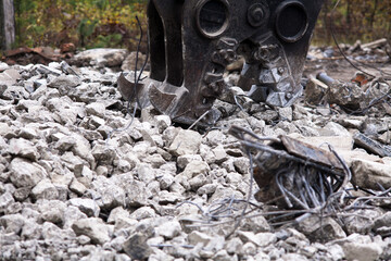 kruszenie żelbetonu i odzysk stali
