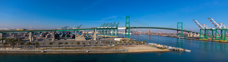 Vincent Thomas Bridge, Port of Los Angeles, San Pedro, California, USA