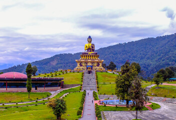 statue of buddha