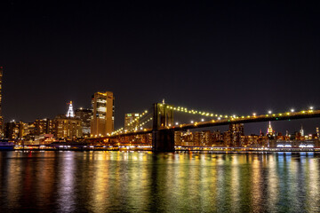 Obraz na płótnie Canvas Brooklyn Bridge at Night