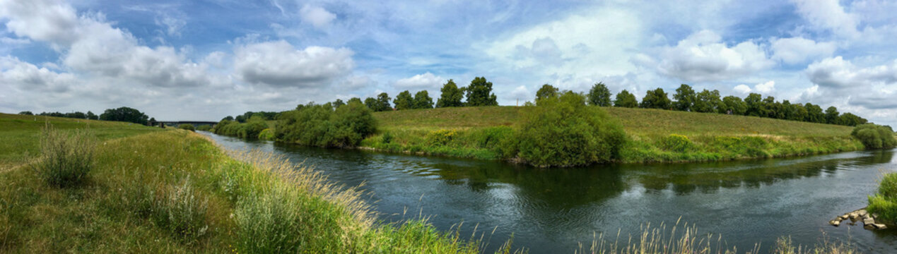 Der Fluss Lippe bei Dorsten-Panoramafoto