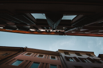 Obraz premium Narrow old street buildings