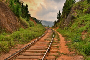 Railway tracks in sri lanka