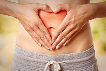 Hände Herz Bauch