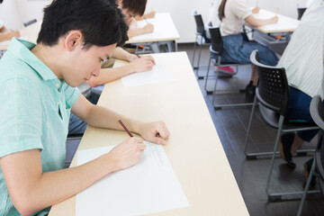 Obraz premium 勉強をする学生