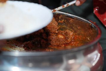 Indian Style Chicken Curry Recipe. Spicy and Tasty Chicken Curry