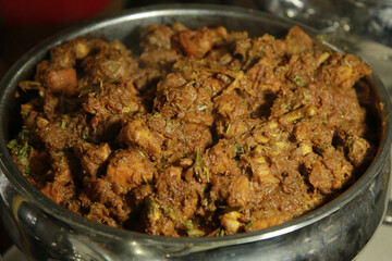 Indian Style Chicken Curry Recipe. Spicy and Tasty Chicken Curry