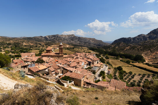 Panoramic view of Las cuevas de Ca&ntilde;art, Maestrazgo of Teruel