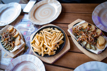 grilled chicken wings with french fries