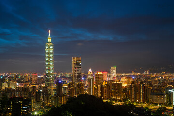 Fototapeta na wymiar Taipei 101 Tower at Night, Taipei, Taiwan