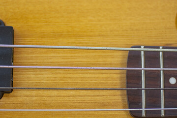 Bass guitar strings