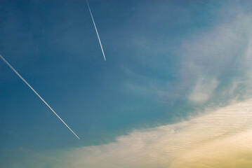 夕暮れ　空　雲　素材