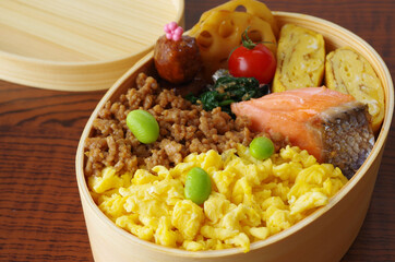 そぼろわっぱ弁当