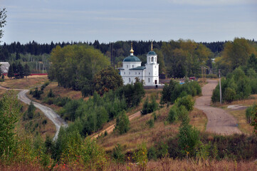 Fototapeta na wymiar Orthodox church in the village of Verkhnechusovskie Gorodki, Chusovskogo district, Perm Territory.