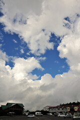 Fototapeta na wymiar 須川高原を覆う夏の雲