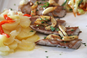 Grilled Tuna belly with garlic and vegetables