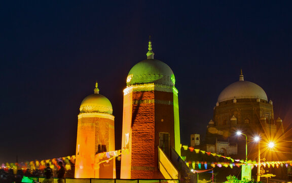 Night Photography Of Multan Fort With Shrine Of Shsh Rukn E Alam 