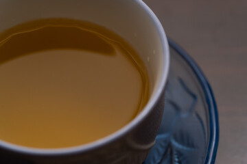 コップに入った冷たいお茶