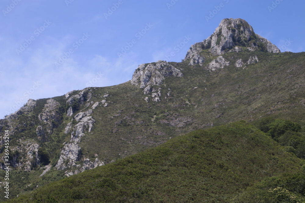 Poster Mountains in the North of Spain