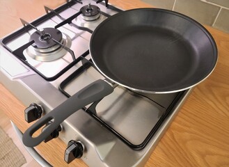후라이팬과 가스렌지