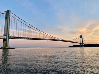 Fototapeta na wymiar Verrazzano Bridge and sunset 