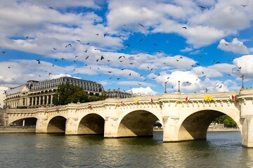 Mitten in Paris 